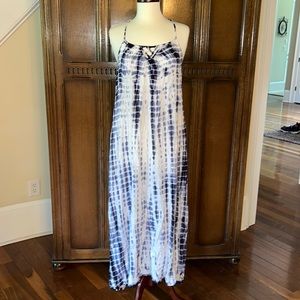 NWT Raviya Size Medium Blue and White Tie Dye Casual Dress